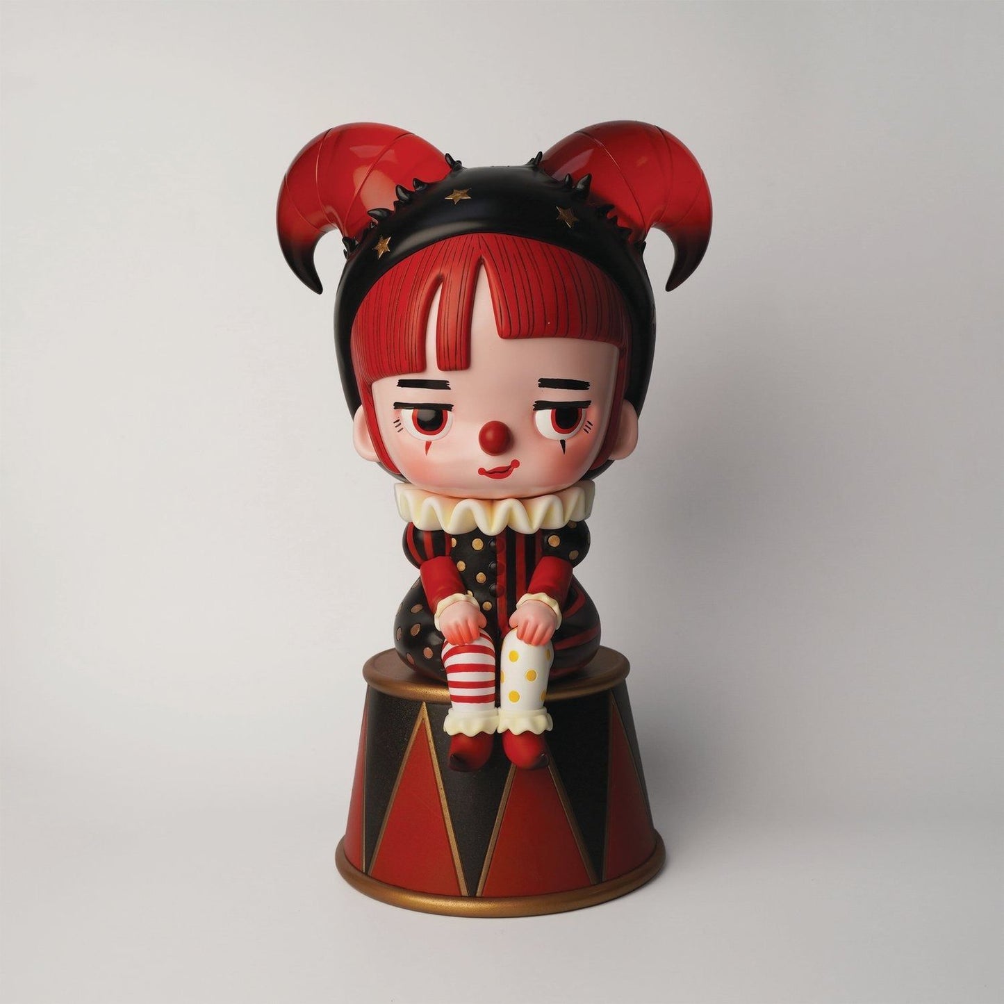 FLYING CAT X LITTLE POUPEES STUDIO X UNBOX INDUSTRIES - OLICROWN